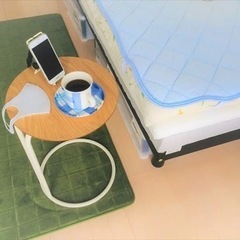 サイドテーブル　お譲り致しますの画像