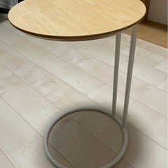 サイドテーブル　お譲り致しますの画像