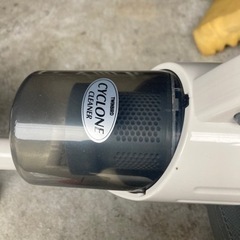 小さい掃除機の画像