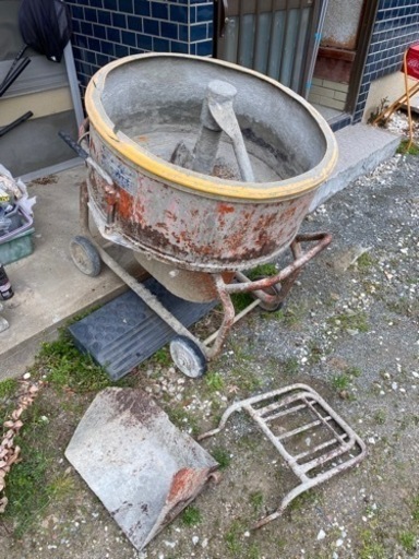 モルタルミキサー