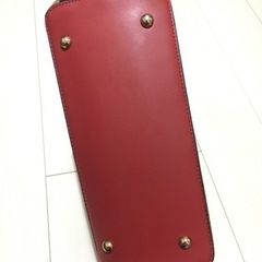 ハンドバッグ　ベージュ系の画像