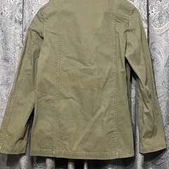 ミリタリージャケットの画像