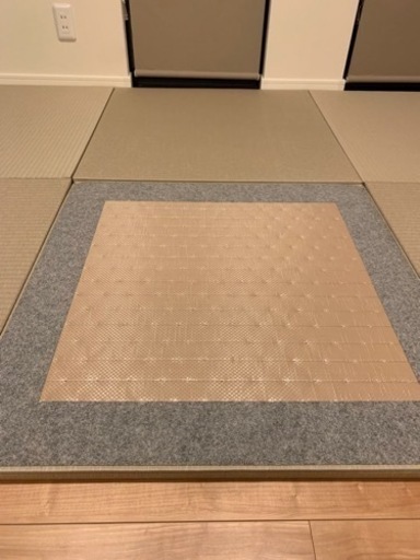 畳6枚　82×82 厚み2.5センチ