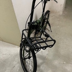 折り畳み自転車の画像