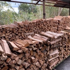 薪　クヌギ・サクラなど　広葉樹MIX 5キロ　の画像