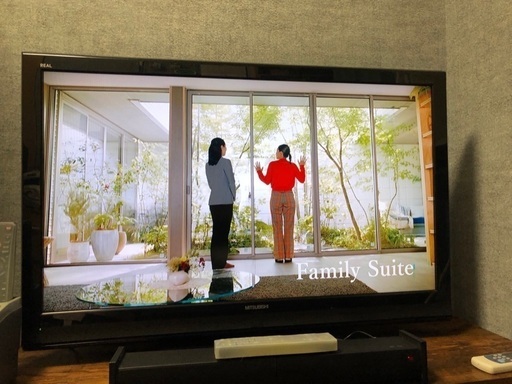 液晶カラーテレビ　40インチ　三菱