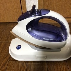 【受け渡し先決定】パナソニックアイロン　1000円の画像