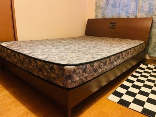 #  アンネルダブルベッド   ※お話中※