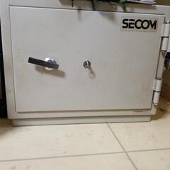 セコムの金庫の画像