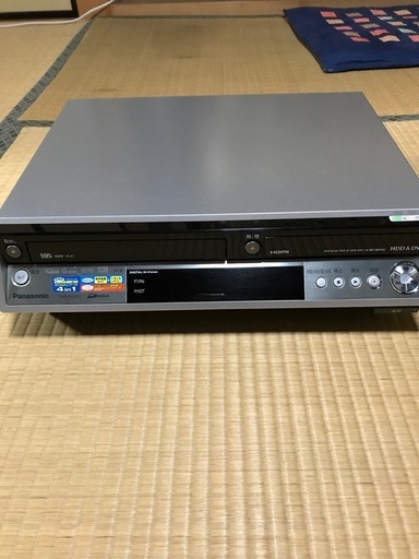 DVDレコーダー　VHSも観れます