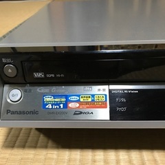 DVDレコーダー　VHSも観れますの画像