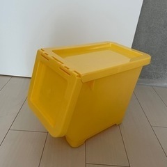 スタックボックス、ローラー付き、イエロー　キャリコ　収納