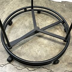 処分特価！訳あり品 回転式ハンガーラック 2段式 大容量 スチール製 高さ205cm 底面直径65cm キャスター付き 衣類収納 Eの画像