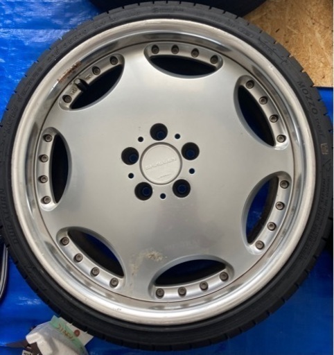 19インチ　AME シャレン　8j +43 pcd114.3-5