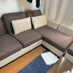 ソファーとコタツテーブル
