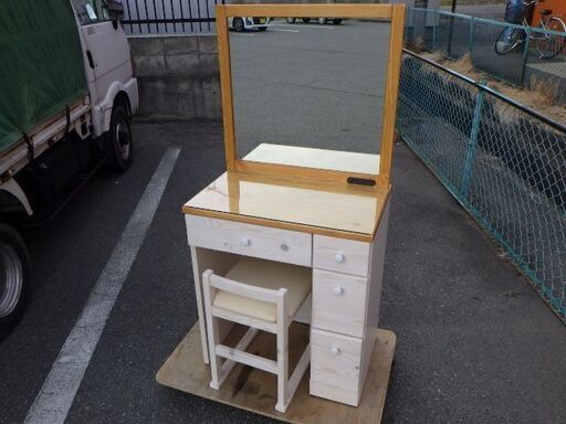 ドレッサー　鏡台　椅子付き　￥5,280税込