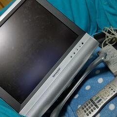 ＡＱＵＯＳシャープ 15インチ カラーテレビ