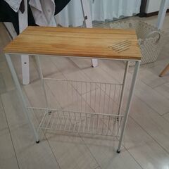 台 本ラックの画像