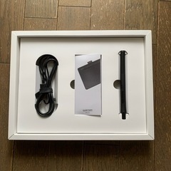 ワコム　ペンタブレット　Intuosの画像