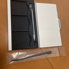 DSソフト収納ケースとタッチペン