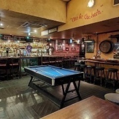 アイリッシュパブでバーテンダー/ホールスタッフ募集の画像