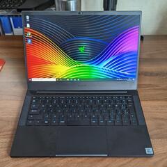 Razer 13インチ　ノートパソコンの画像