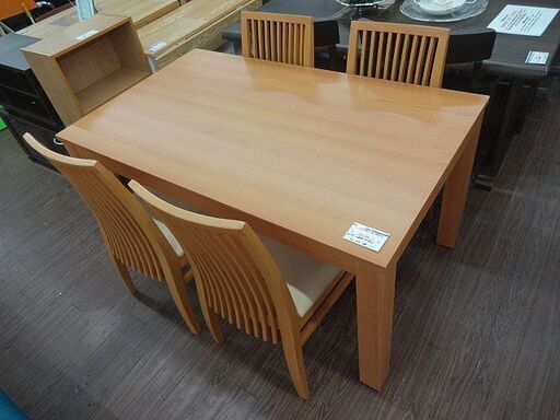 札幌 引き取り 4人用ダイニングセット あたたかみのあるお色 木製 市内配達1000円