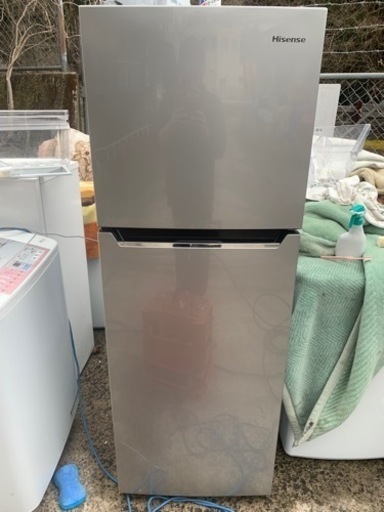 【リサイクルサービス八光　田上店　安心の3か月保証　配達・設置OK】ハイセンス　HR-B2301 冷蔵庫 シルバー [2ドア /右開きタイプ /227L]