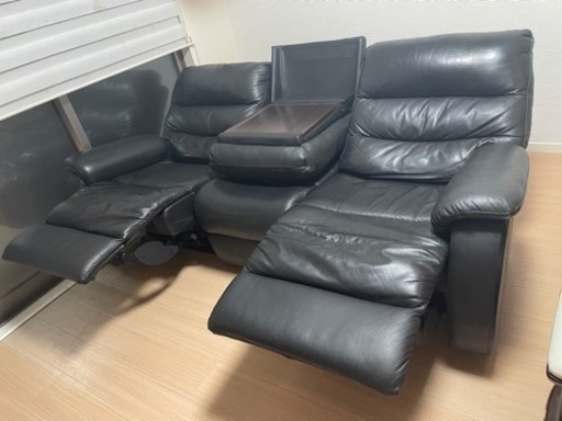 ニトリ リクライニングソファ 3人
