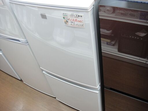 SHARP シャープ 137L 冷蔵庫 SJ-14E4 2017年製　１４３