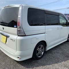 審査なし誰でも分割可能　日産セレナ　平成17年式　走行10万キロ　車検4年7月　修復歴なし　スマートキー　左側電動スライドドア　2,000cc  8人乗りの画像