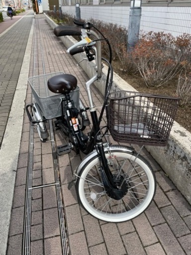 新品同様電動アシスト三輪自転車