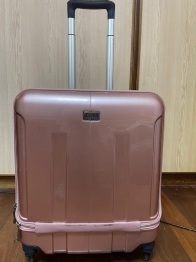 キャリーケース