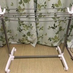 【中古】室内用 折畳みハンガー【破損あり】の画像