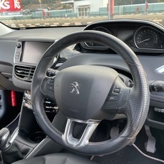 ★低走行車・希少な黒色★ 車検2年！ プジョー 208 アリュール 5速MT/禁煙車/機関良好/不具合無し/修復歴無し【ナビ/BlueTooth/USB/ETC/キセノン】の画像