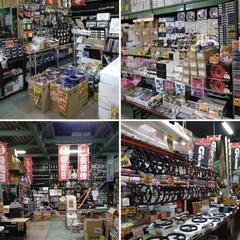 『新品未使用』当時物MOMO純正ホーンボタンの画像