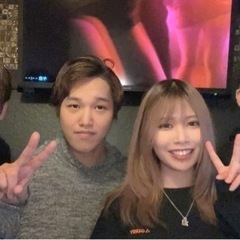 わいわいみんなで楽しく働いてるバーです😊