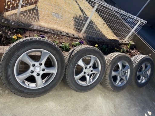 スタッドレス　BLIZZAK VRX 195/65R15 アルミ付