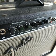 0323-004 フェンダー アンプの画像