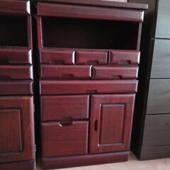引き出しいっぱいチェストの画像