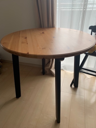 IKEA テーブル
