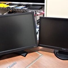 27＆23インチ　フルHD対応液晶モニター２台セット