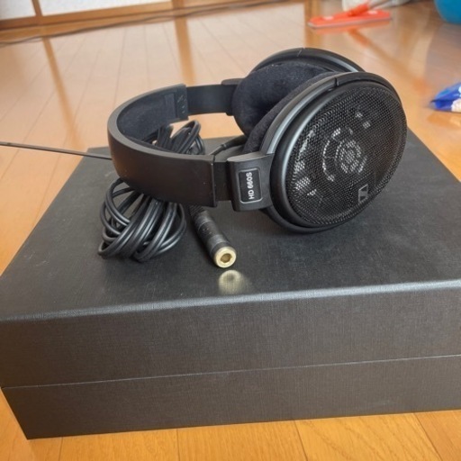 SENNHEISERのヘッドフォン(HD660S)