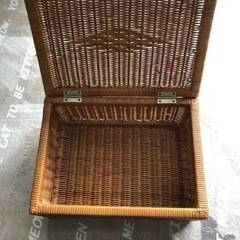 籐のバスケットですの画像