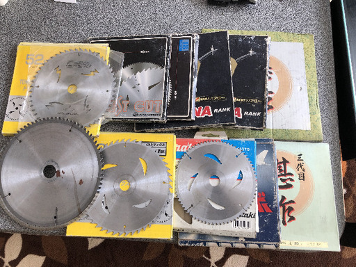 電動ノコギリの刃　中古11枚　1枚のみ新品にちかいです。