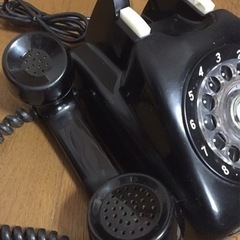 【値下げ】レトロ黒電話機 コンセント付きの画像