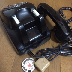 【値下げ】レトロ黒電話機 コンセント付きの画像
