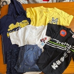 Tシャツと半ズボン150(黄色Tシャツのみ140)