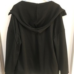 未使用品　開けただけのパーカー　レディースの画像