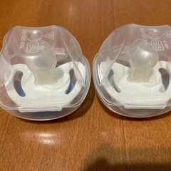 ヌークおしゃぶり0-6m用2個（1個のみ可）使用済みの画像